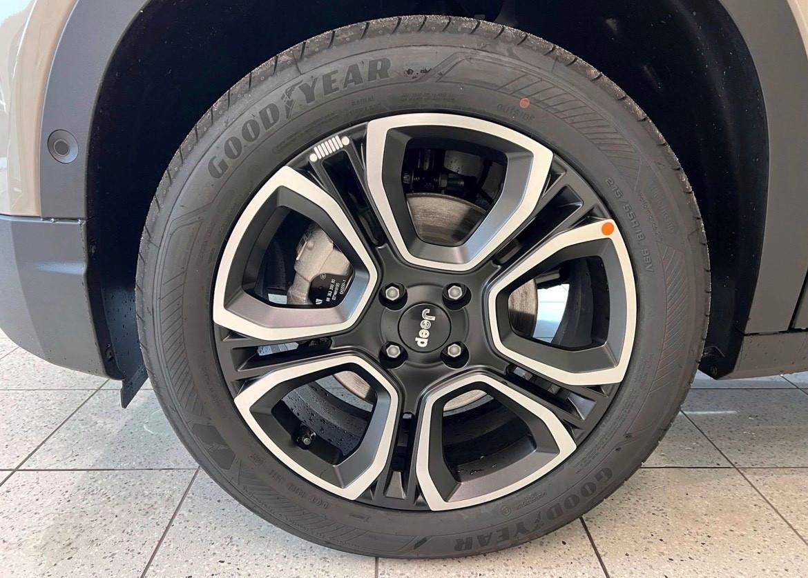 Jeep Avenger 1.2 Turbo 110 cv Hybrid Summit