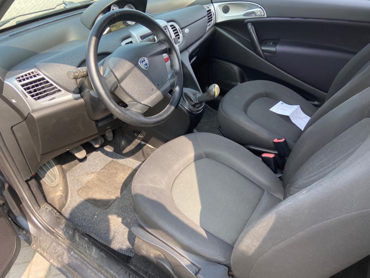 Lancia Ypsilon 1.3 MJT 75 CV Diva x commercianti