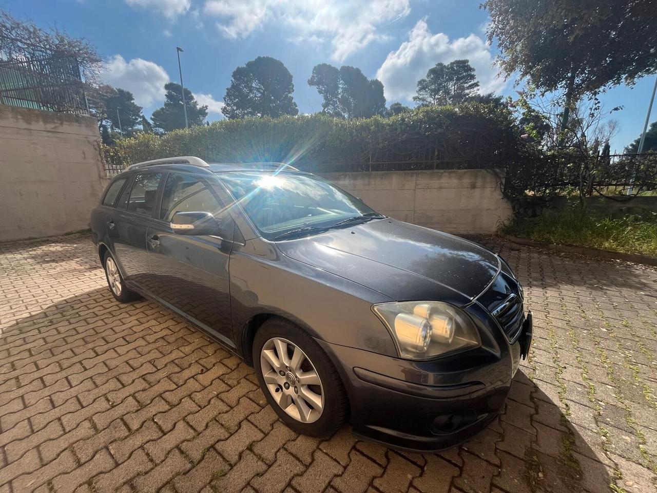 Toyota Avensis 2.2 D-4D 16V Station Wagon