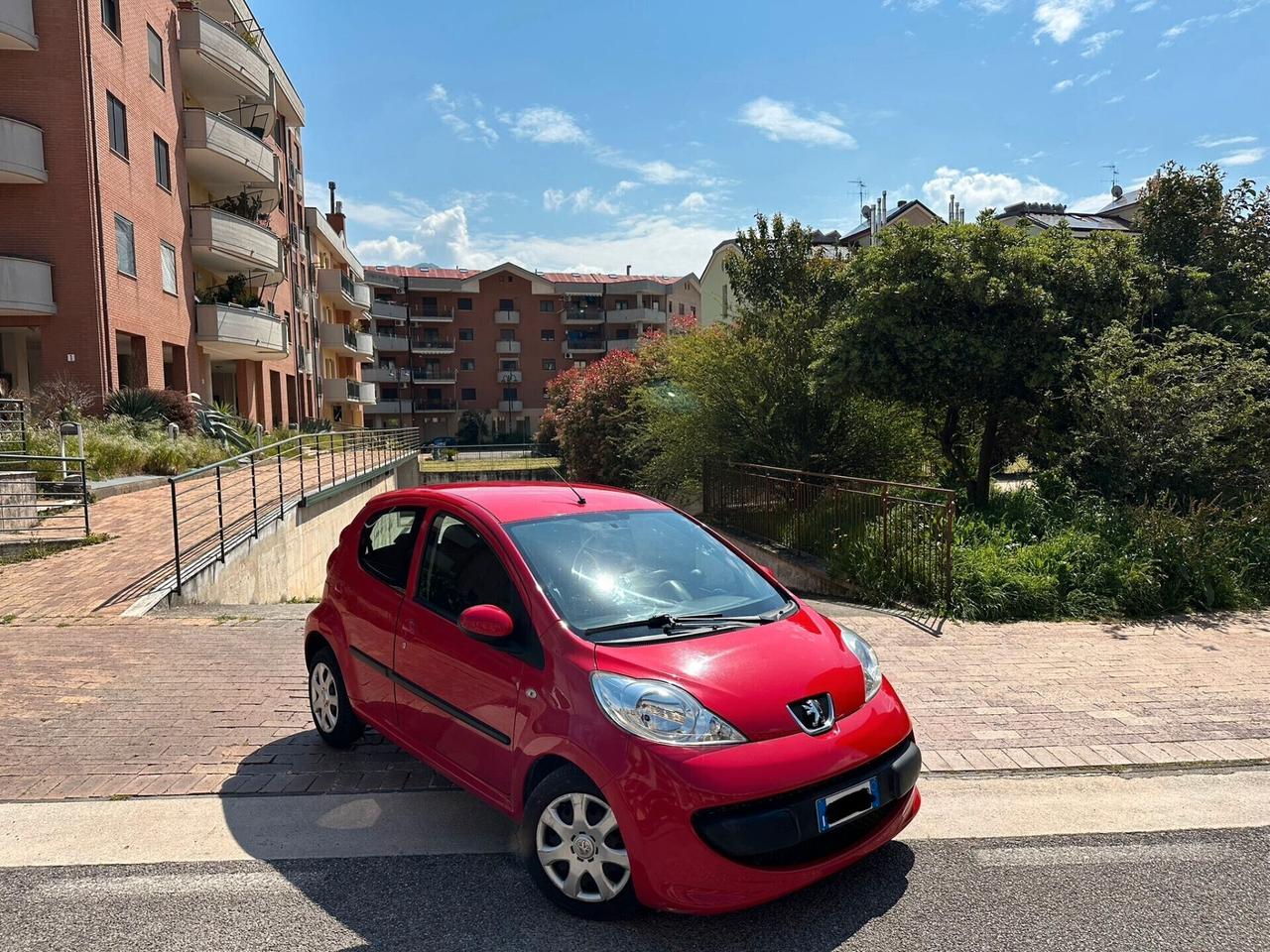 Peugeot 107 1.0 68CV 5p. Plaisir