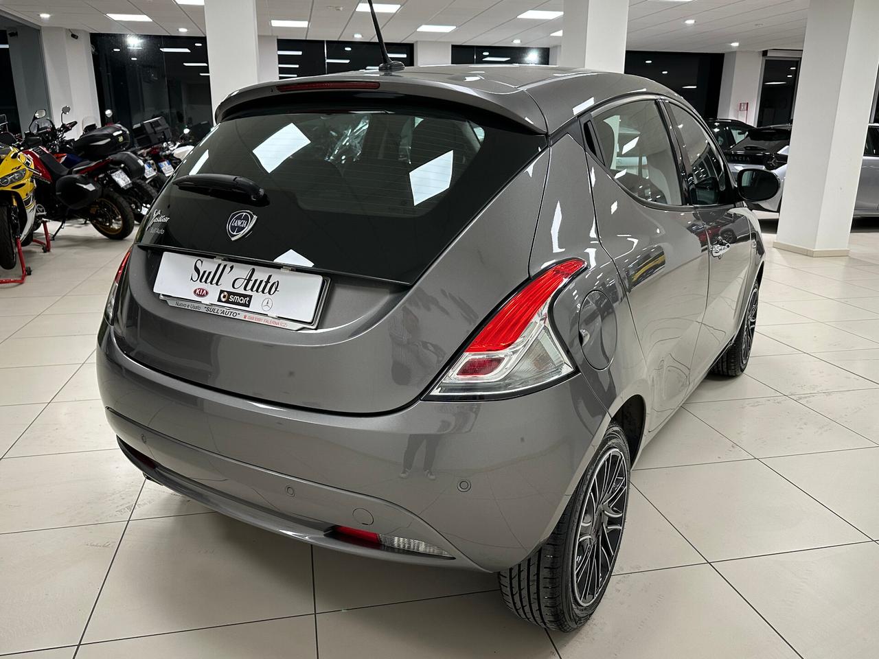 Lancia Ypsilon 1.2 69 CV 5 porte S&S Gold - 2020