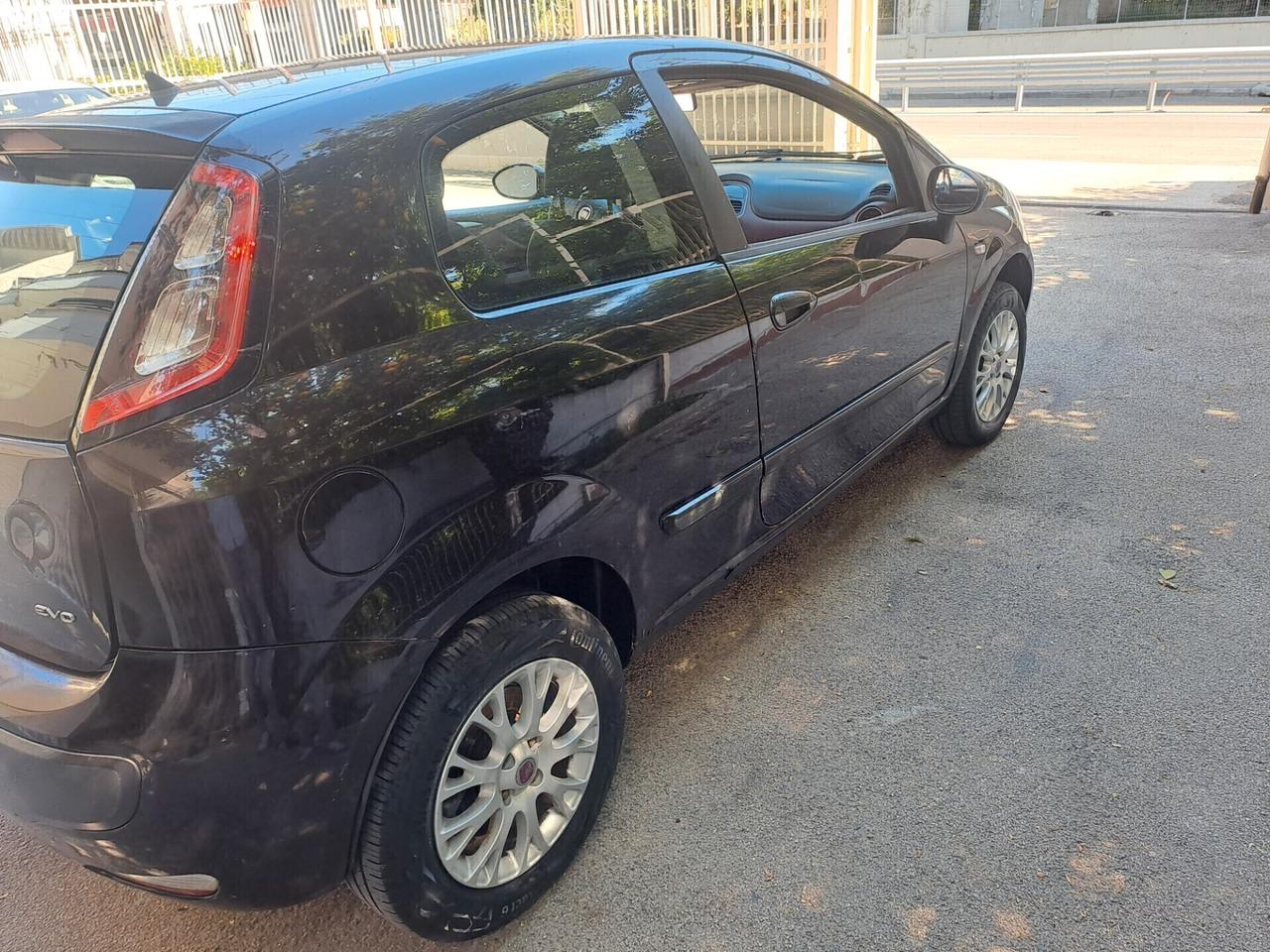 Fiat Punto Evo 1.4 3 porte Dynamic Natural Power.ENTRA E LEGGI