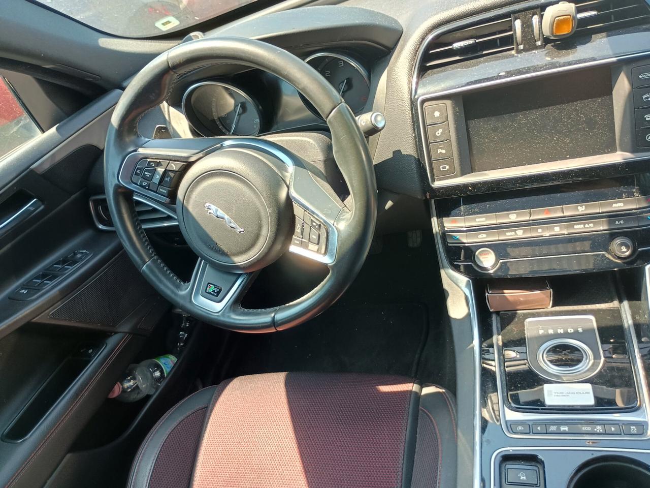 Jaguar XE 2.0 D Turbo aut. Prestige