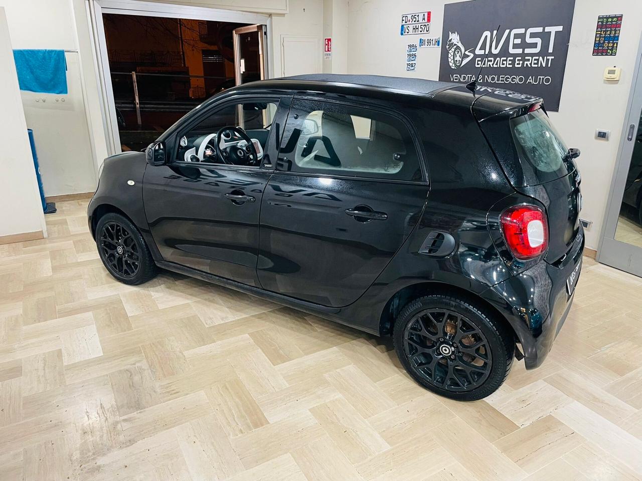 Smart ForFour 70 1.0 Cabrio Black Passion