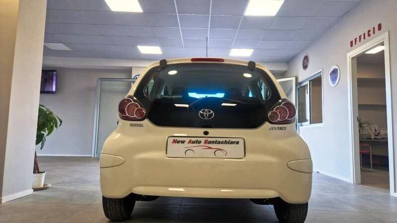 Toyota Aygo 1.0 12V VVT-i 68 CV Sol Connect