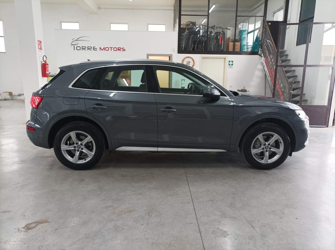 Audi Q5 40 TDI quattro S tronic Business Sport 10/2019