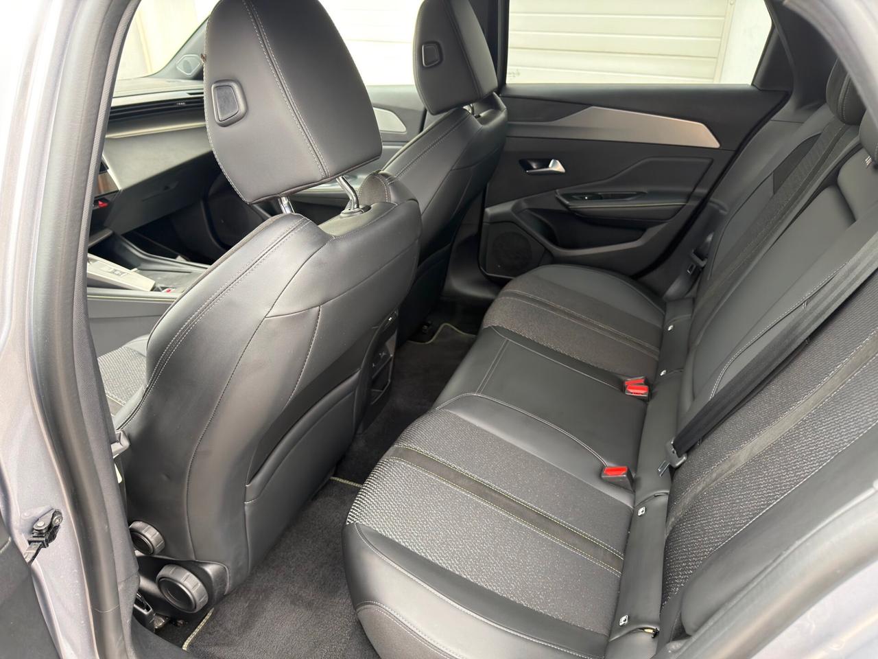 Peugeot 308 BlueHDi 130 S&S EAT8 SW GT