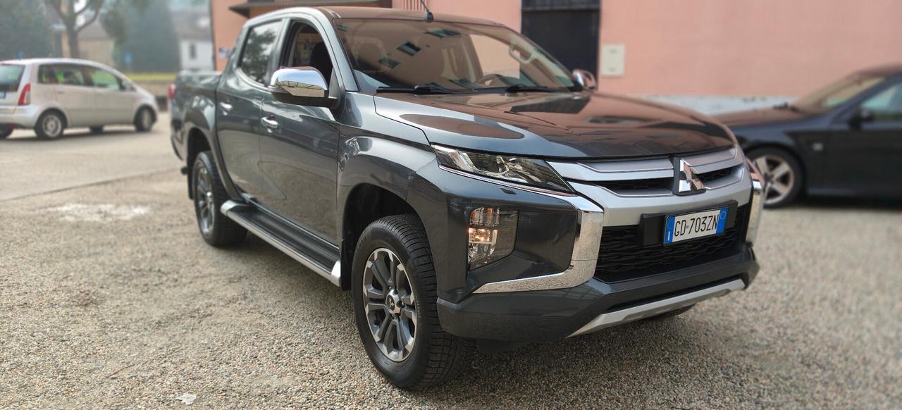 Mitsubishi L200 2.3D Double Cab 4x4 Intense Gancio