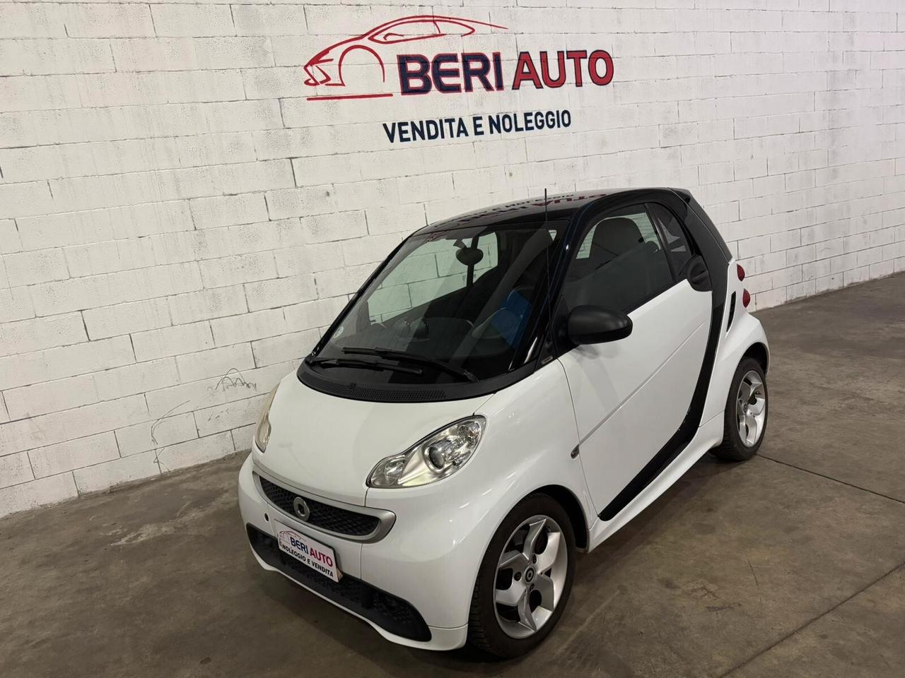 Smart ForTwo MHD coupé pure