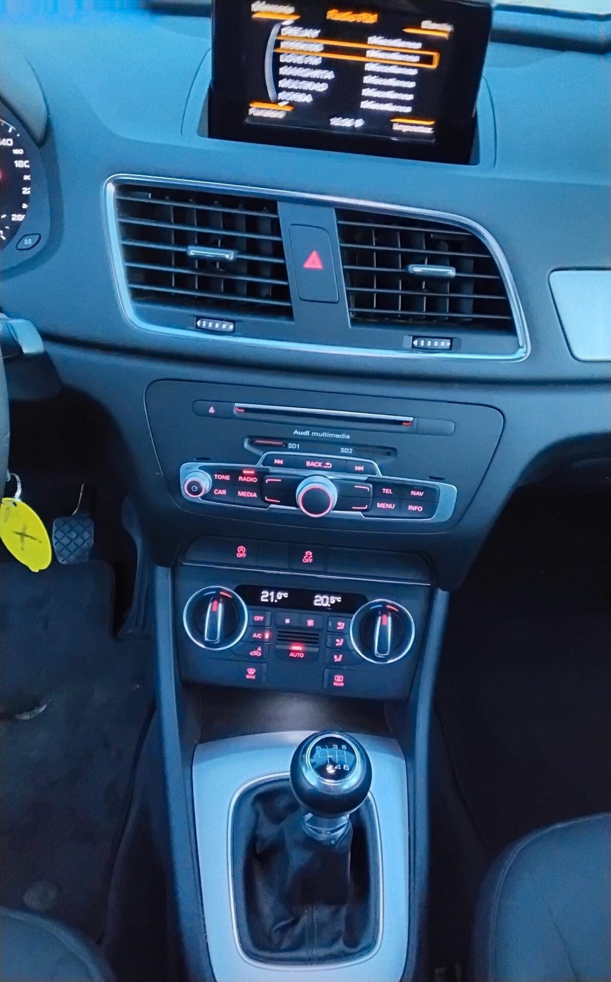 Audi Q3 2.0 TDI 120 CV Business