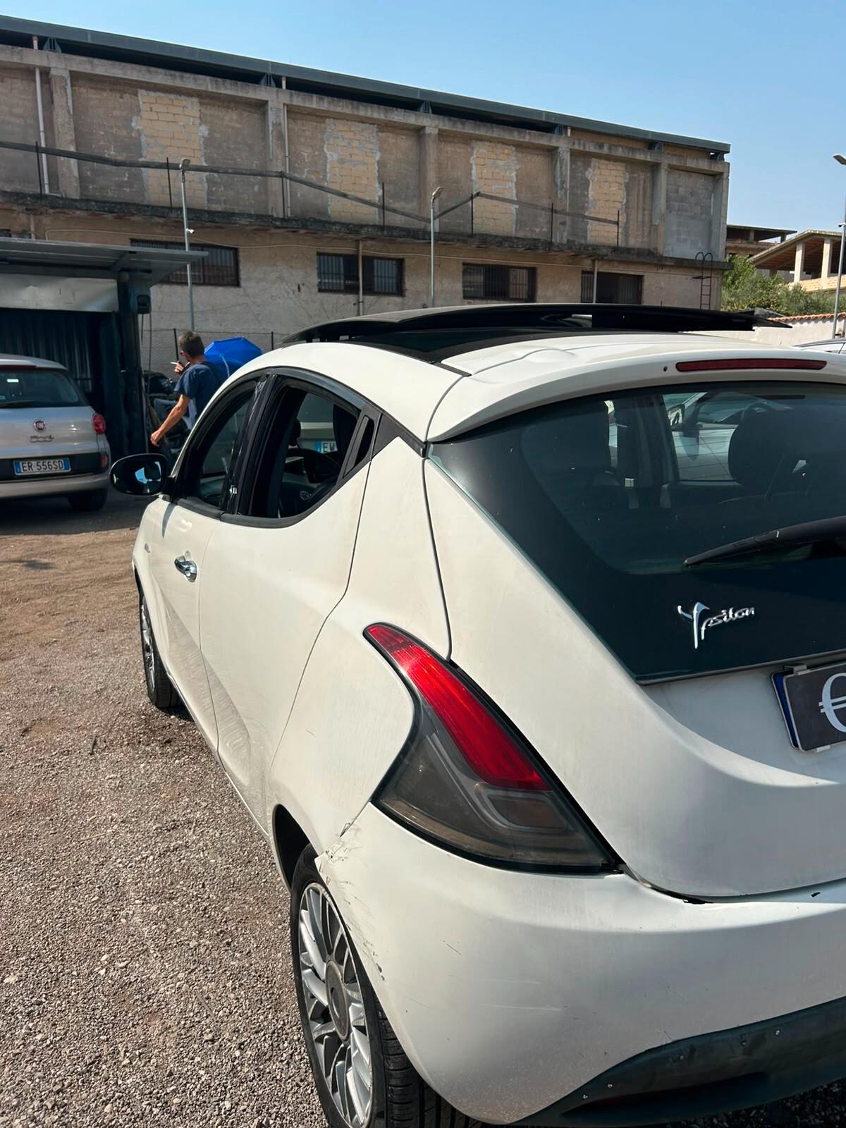 Lancia Ypsilon 1.3 MJT 16V 95 CV 5 porte S&S Silver P.S. VISTA E PIACIUTA