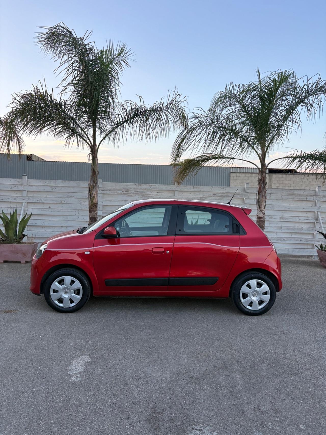 Renault Twingo pari al nuovo 1.0 benzina 125.000 km