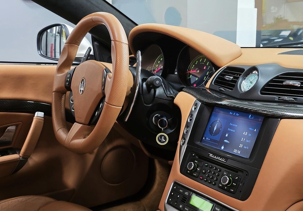 Maserati GranTurismo 4.7 S V8 CAMBIOCORSA_BIANCO FUJI_GARANZIA 12 MESI