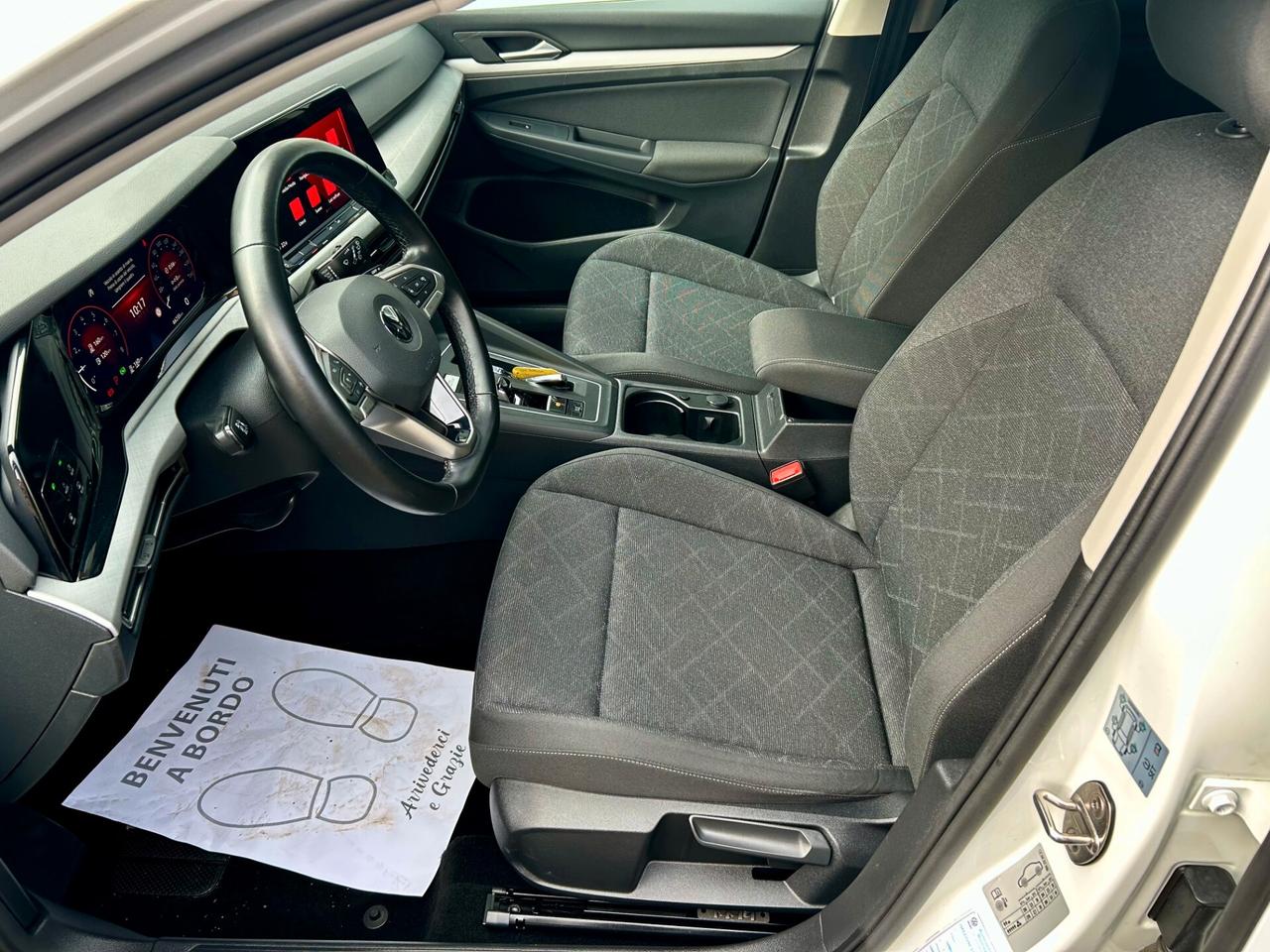 Volkswagen Golf 1.5 TGI DSG Life 2021