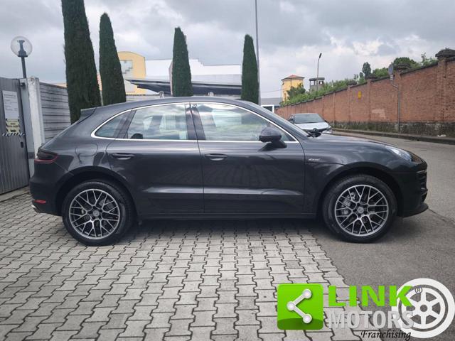 PORSCHE Macan S
