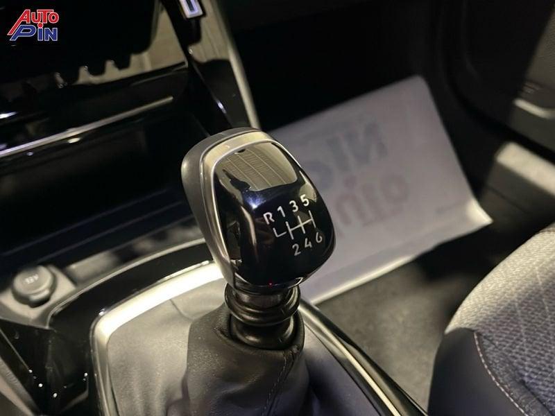 Peugeot 2008 2008 PureTech 100 S&S Allure Camera frontale