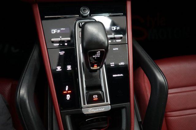 PORSCHE Cayenne Coupé 3.0 V6 E-Hybrid