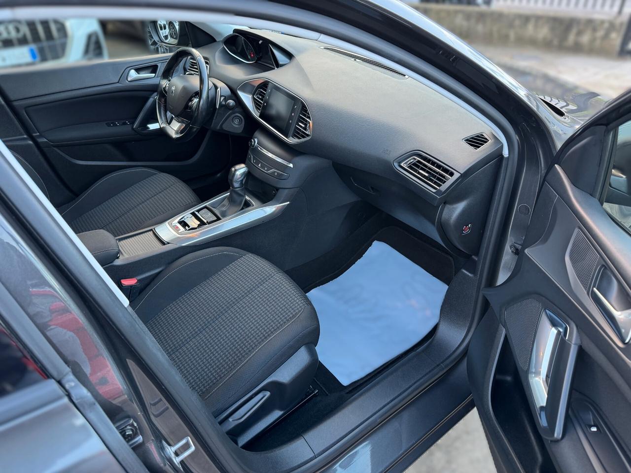 Peugeot 308 BlueHDi 130 S&S SW Business