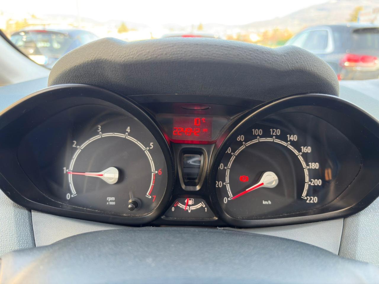 Ford Fiesta TITANIUM 1.2 5P. UNICO PROPRIETARIO