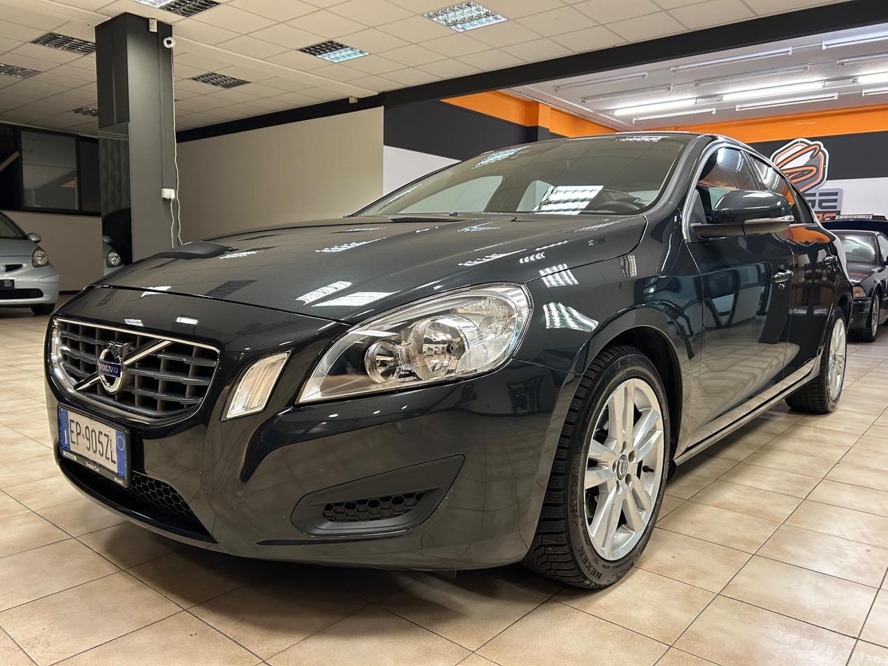 Volvo S60 - 2013 D3 2.0 136cv 125.000 km