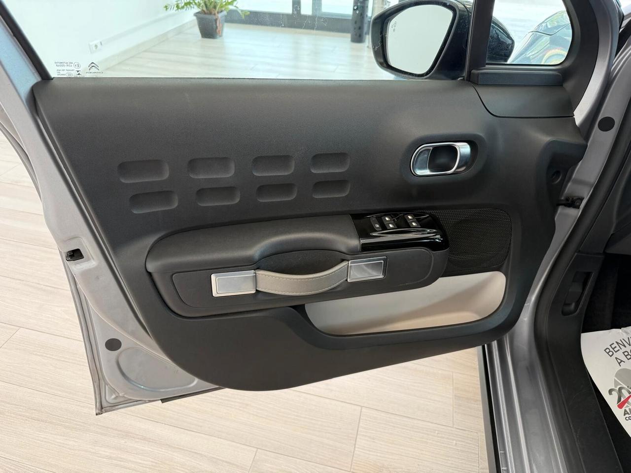 Citroen C3 PureTech 83 S&S Shine Pack