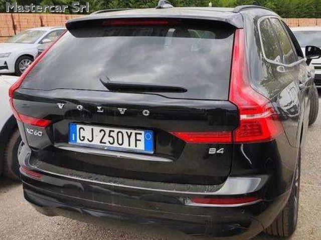 VOLVO XC60 XC60 II 2022 2.0 b4 Momentum auto - GJ250YF