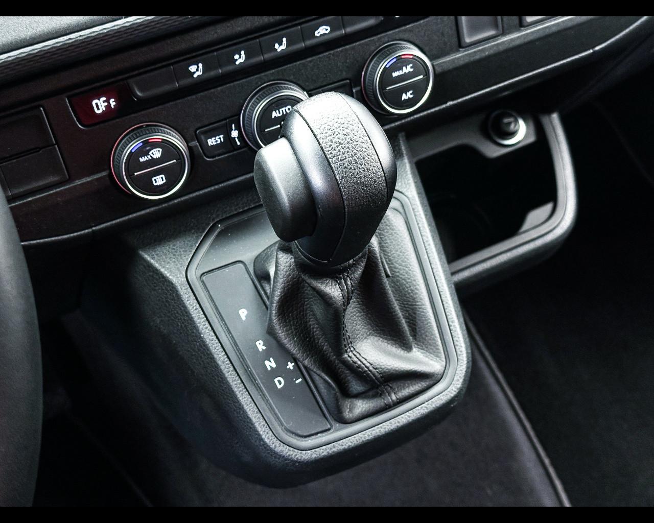 VOLKSWAGEN California 6ª 15-23 - California 2.0 TDI 150CV DSG Beach Camper