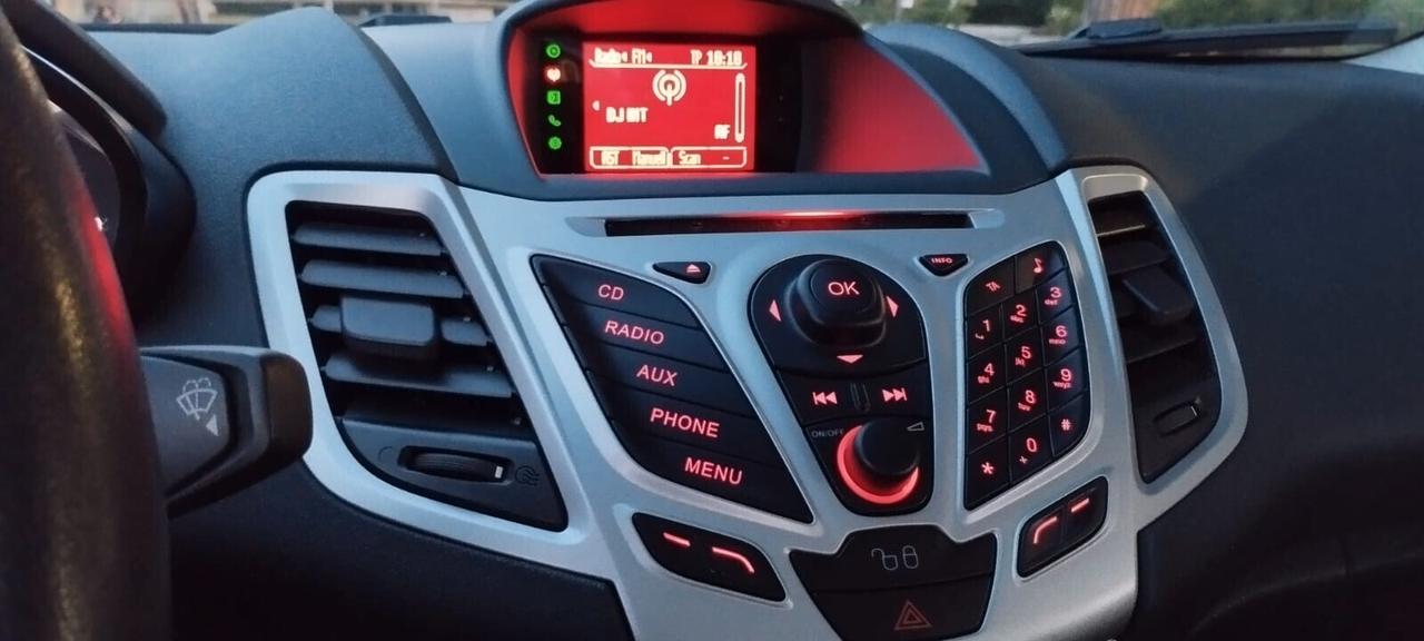 Ford Fiesta 1.2 16V 82CV 5p. Titanium Bs.