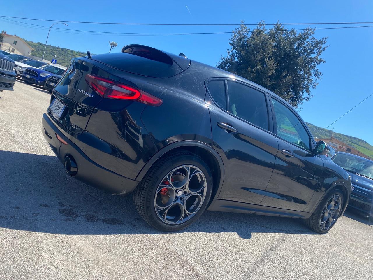 Alfa Romeo Stelvio 2.2 Turbodiesel 180 CV AT8 RWD Super