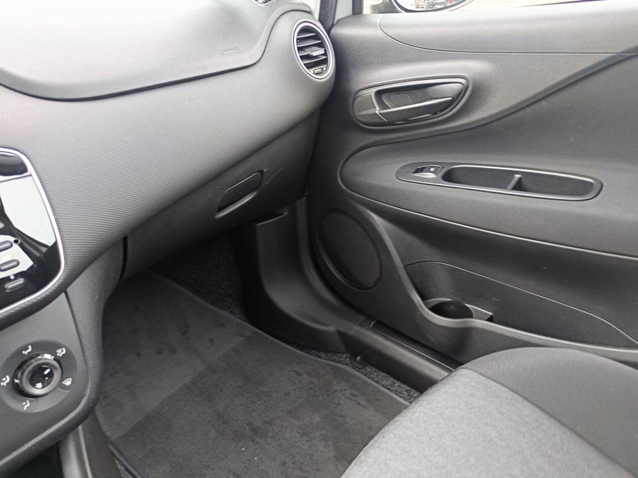 Fiat Punto 1.3 MJT II S&S 95 CV 5 porte Street