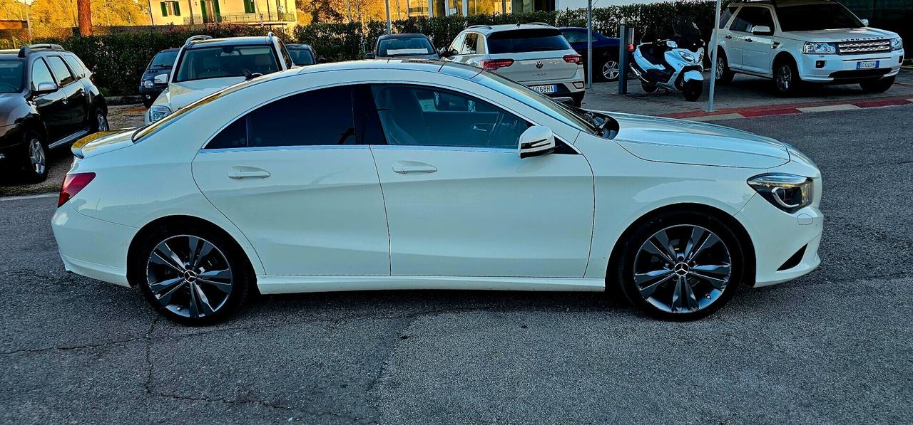 Mercedes-benz CLA 180 d Premium