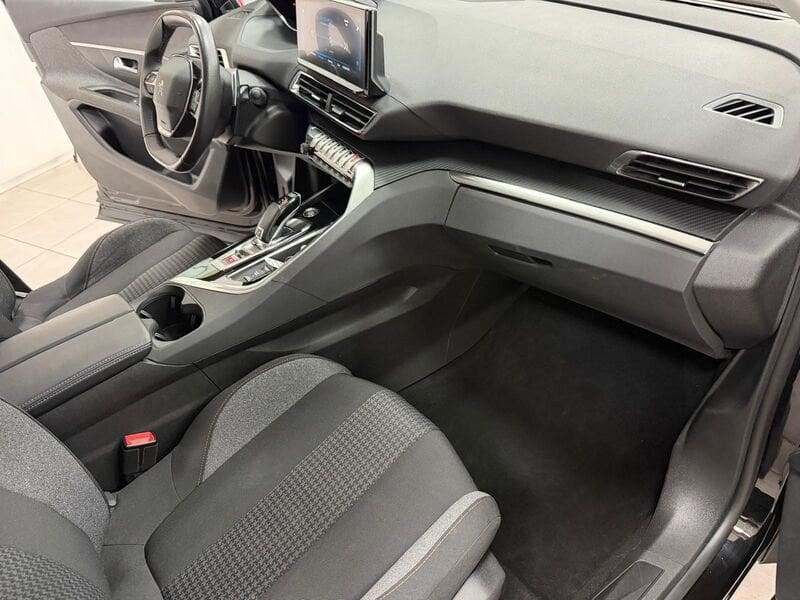 Peugeot 3008 PureTech Turbo 130 EAT8 S&S Active Pack
