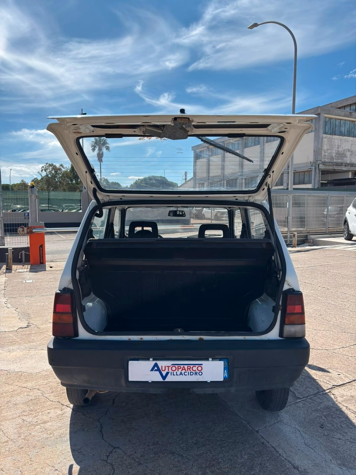 Fiat Panda 900 i.e. cat Young