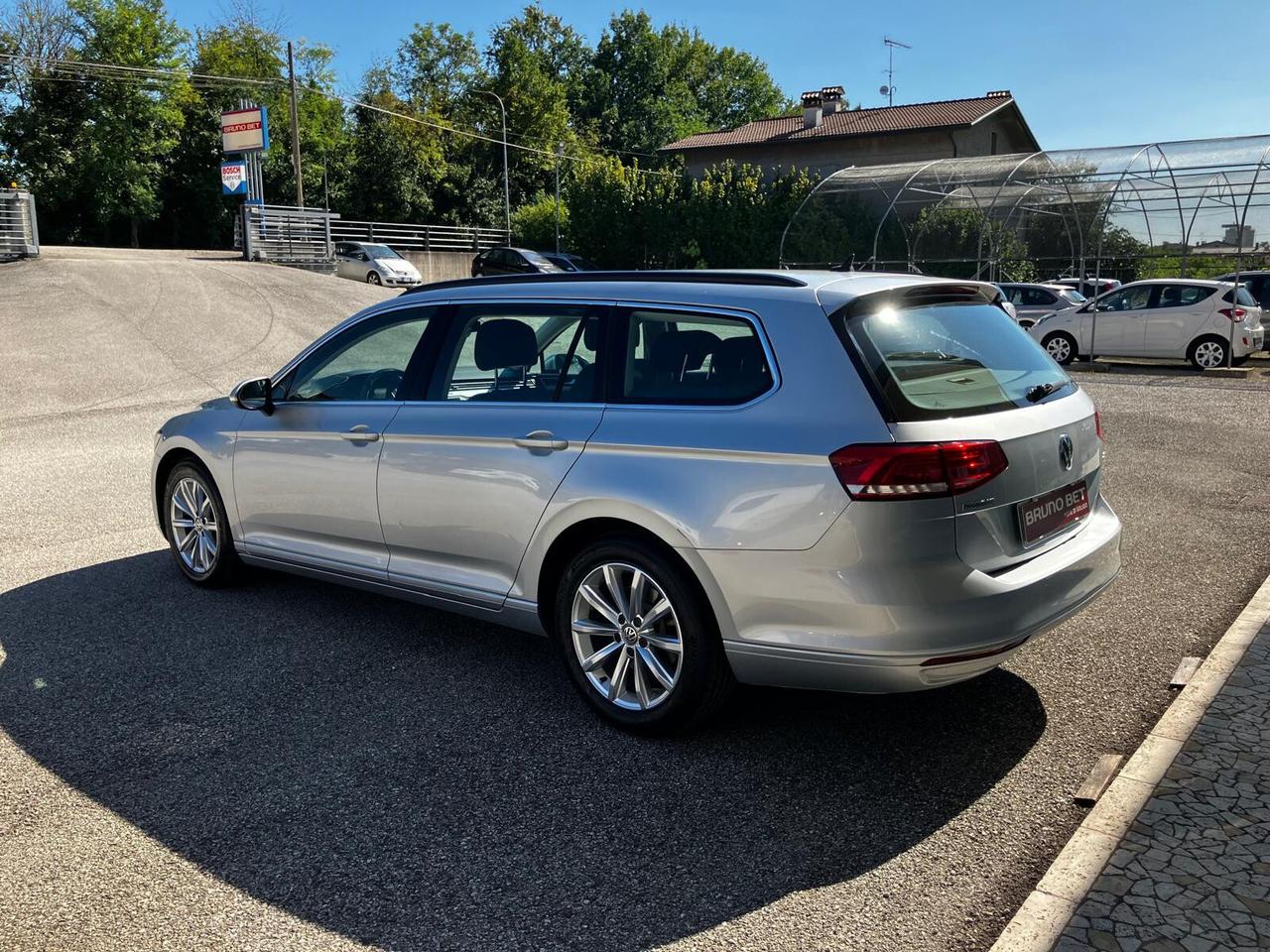 VOLKSWAGEN PASSAT variant 2.0 TDI DSG Business APP/MIRROR LINK
