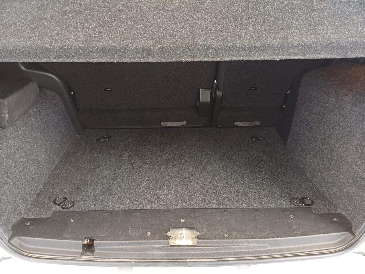 Fiat Qubo 1.3 MJT Diesel E6 Trekking PARI AL NUOVO - 2017