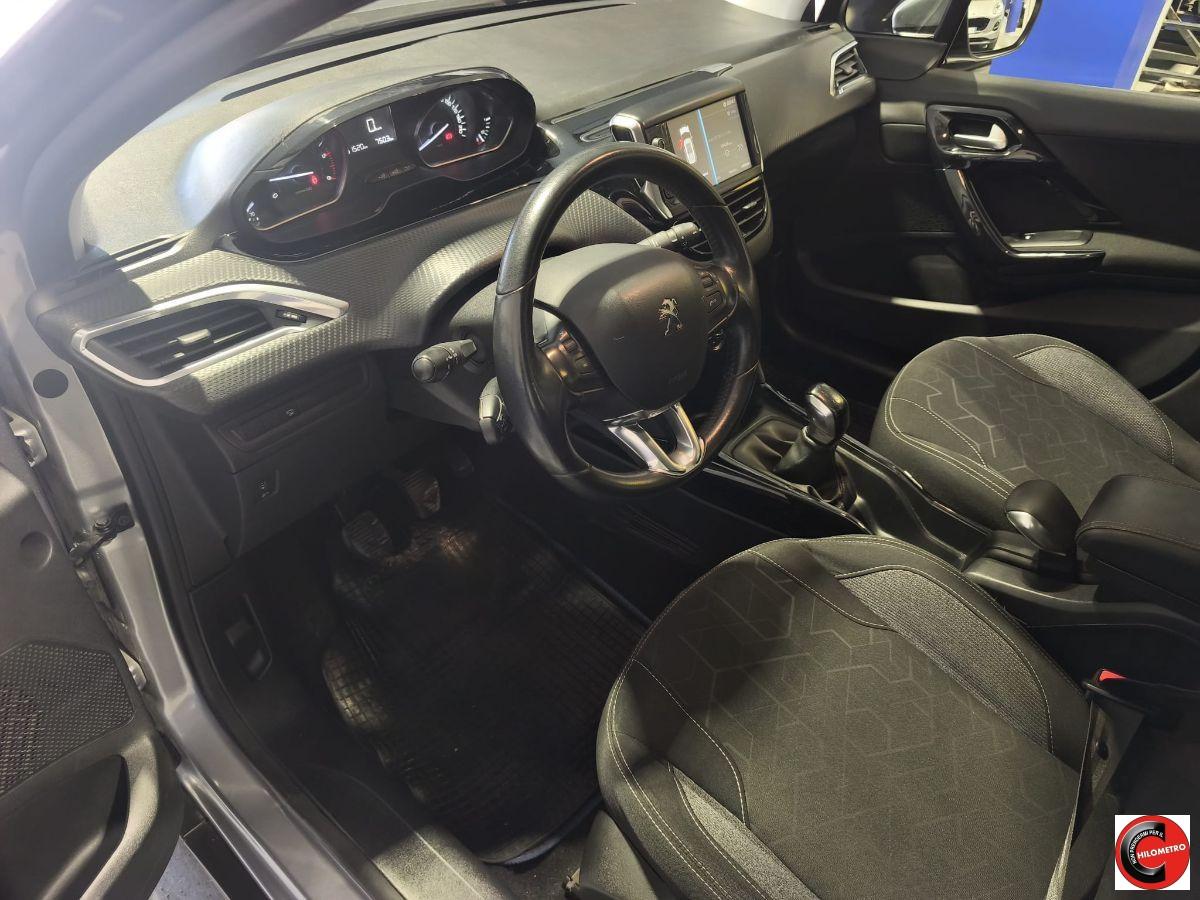 PEUGEOT - 2008 - BlueHDi 100 Allure