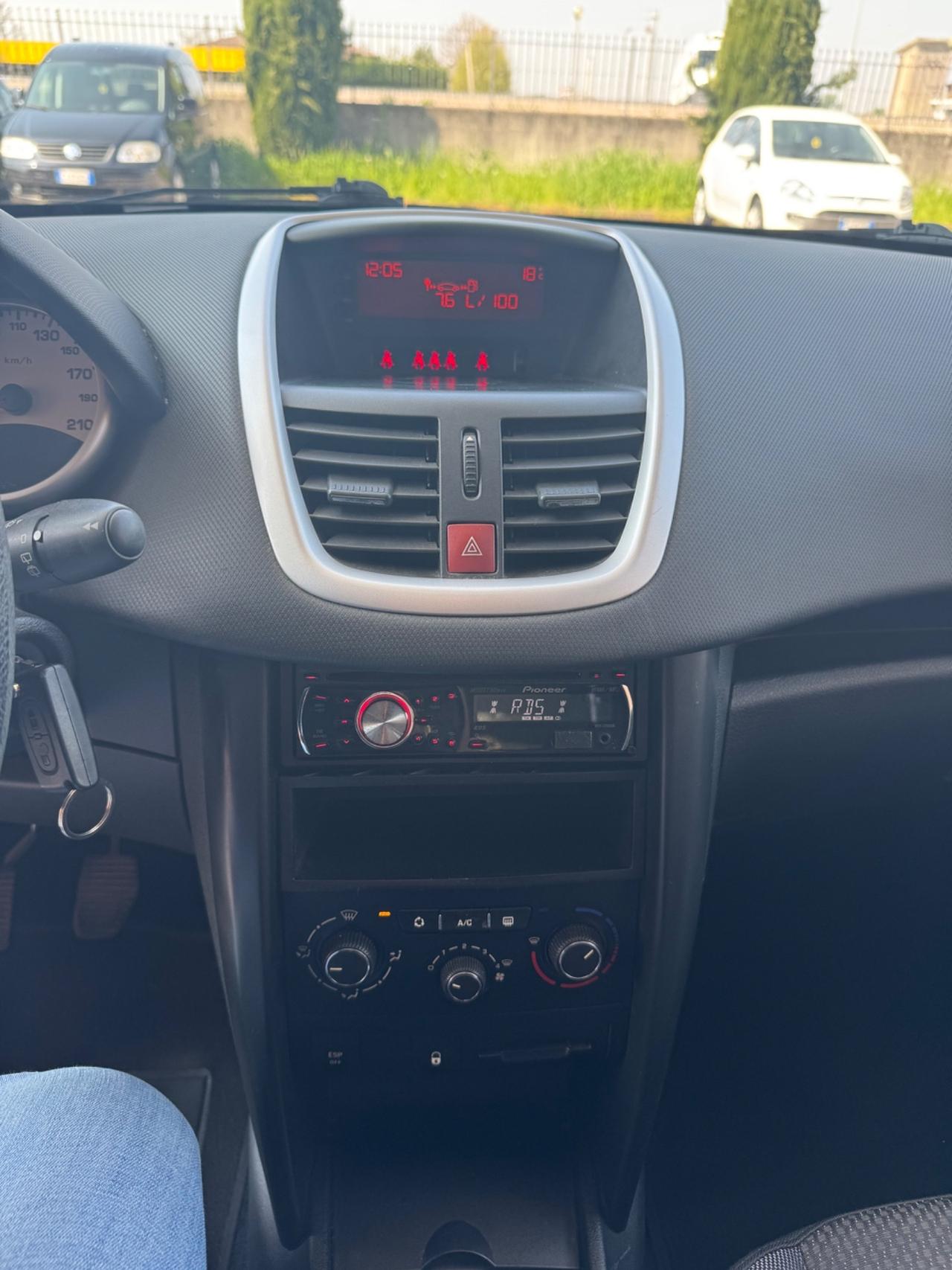 Peugeot 207 1.4 8V 75CV 5p. Energie Sport ECO GPL