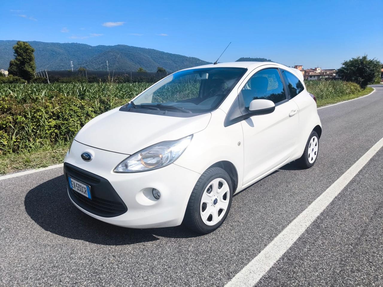 FORD KA 1.2 TITANIUM "OK PER NEOPATENTATI"