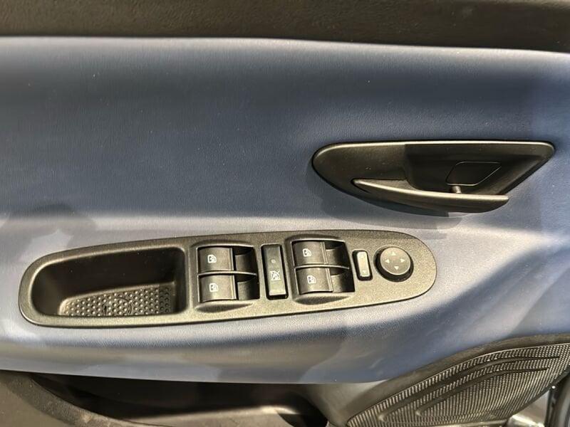 Lancia Ypsilon Ypsilon 1.0 FireFly 5 porte Hybrid Platino