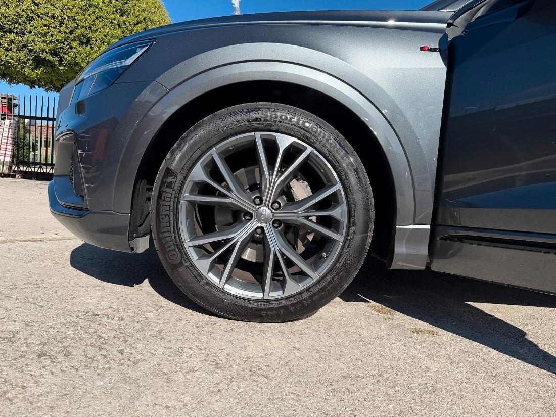 Audi Q8 45TDI QUATTRO S-LINE 231CV - 2020