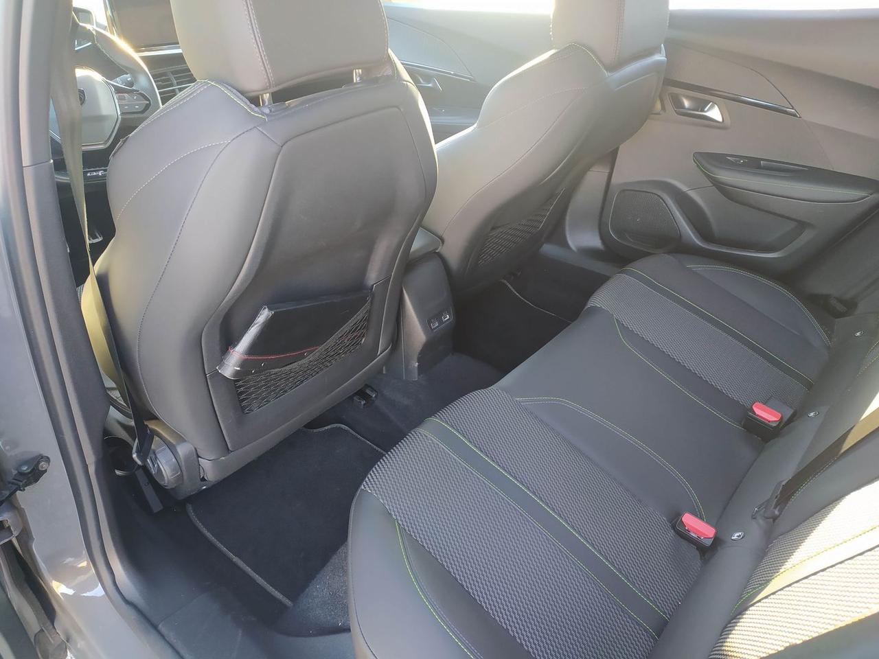 Peugeot 2008 GT e-2008 156 #8105