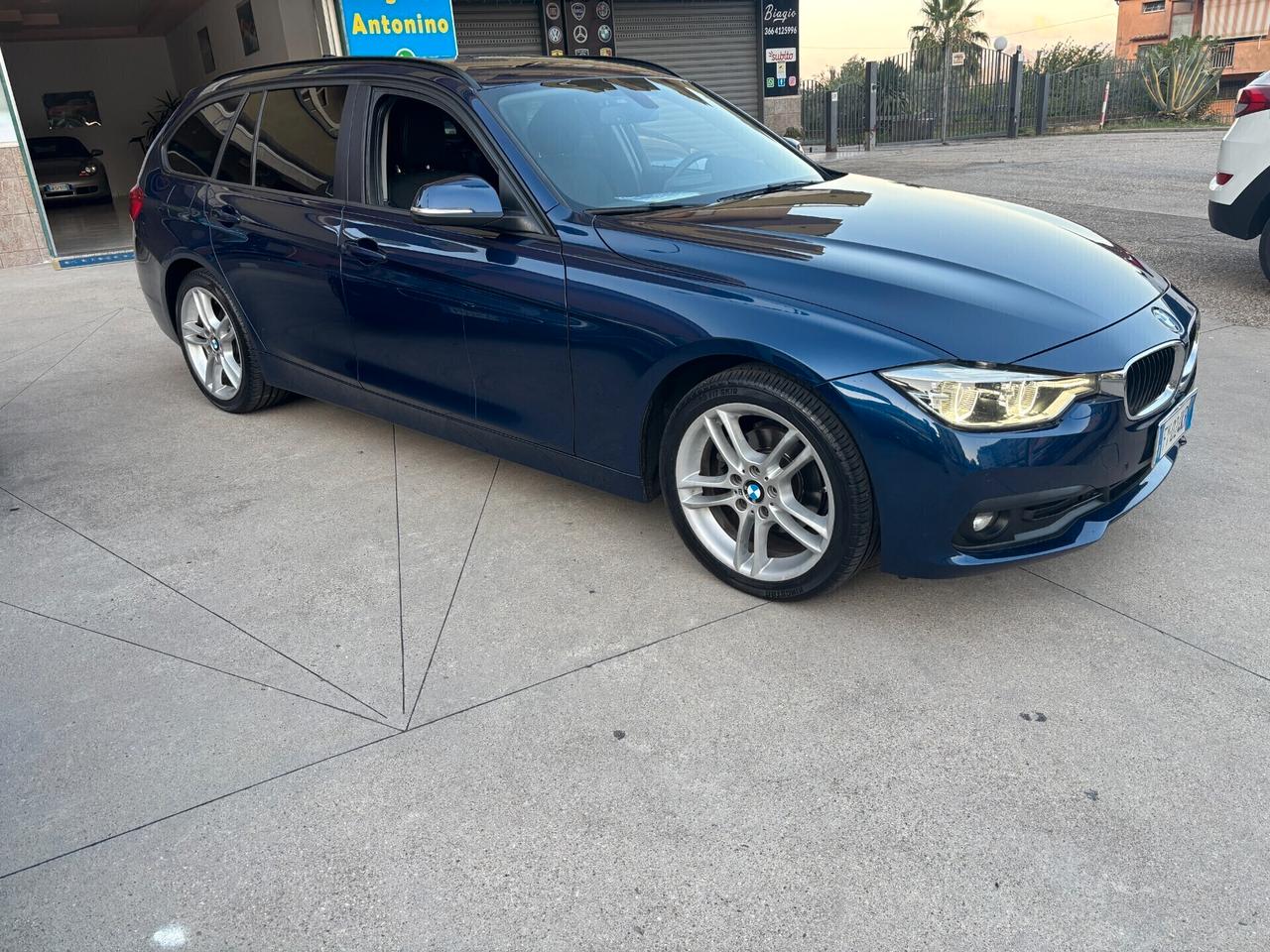 Bmw 318d Touring Business Advantage - 2019