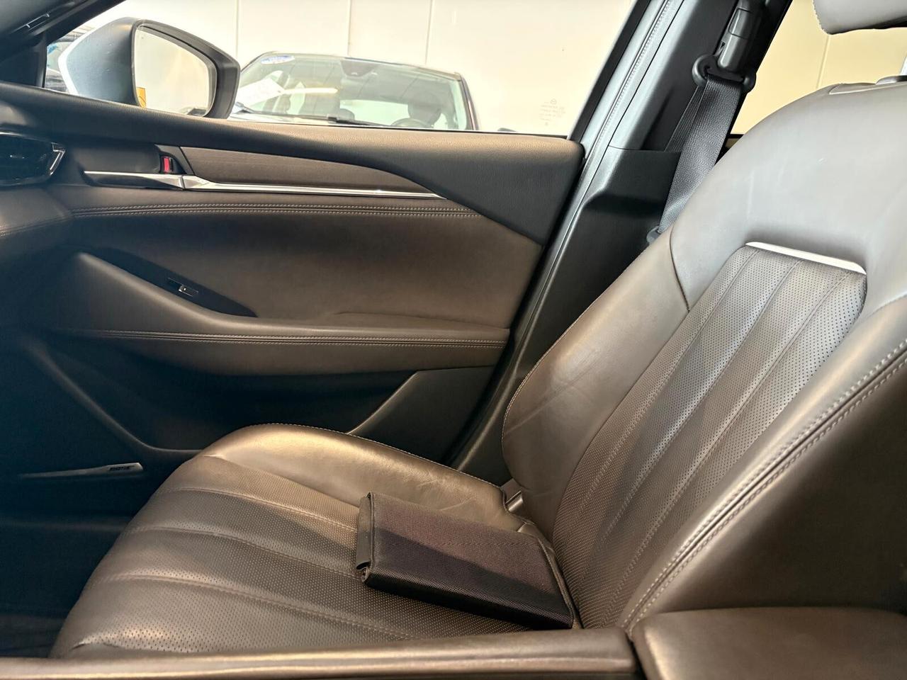 Mazda 6 Wagon SIGNATURE 2.2L Skyactiv-D A/T UNICO PR.