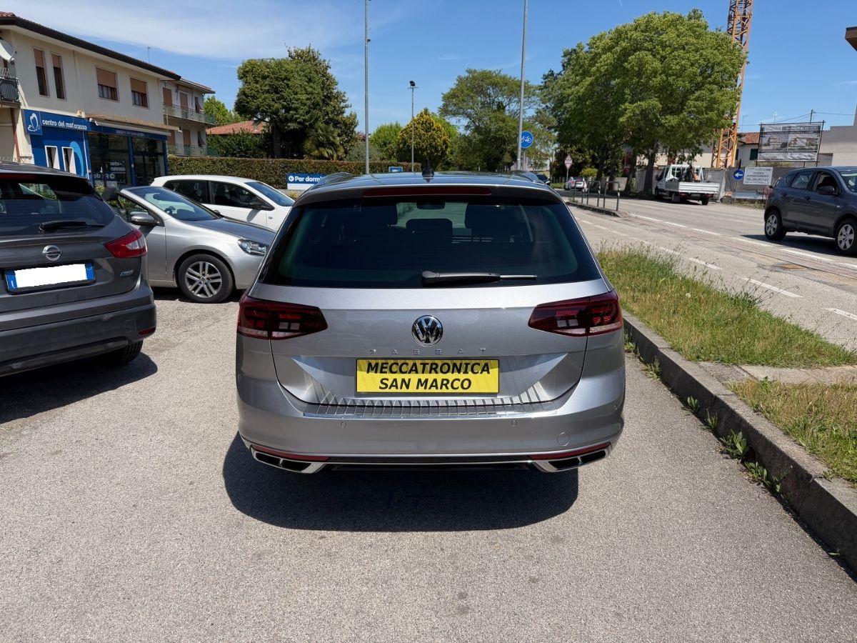 VOLKSWAGEN - Passat Variant - Passat Var. 1.6 TDI DSG Comfortline BMT