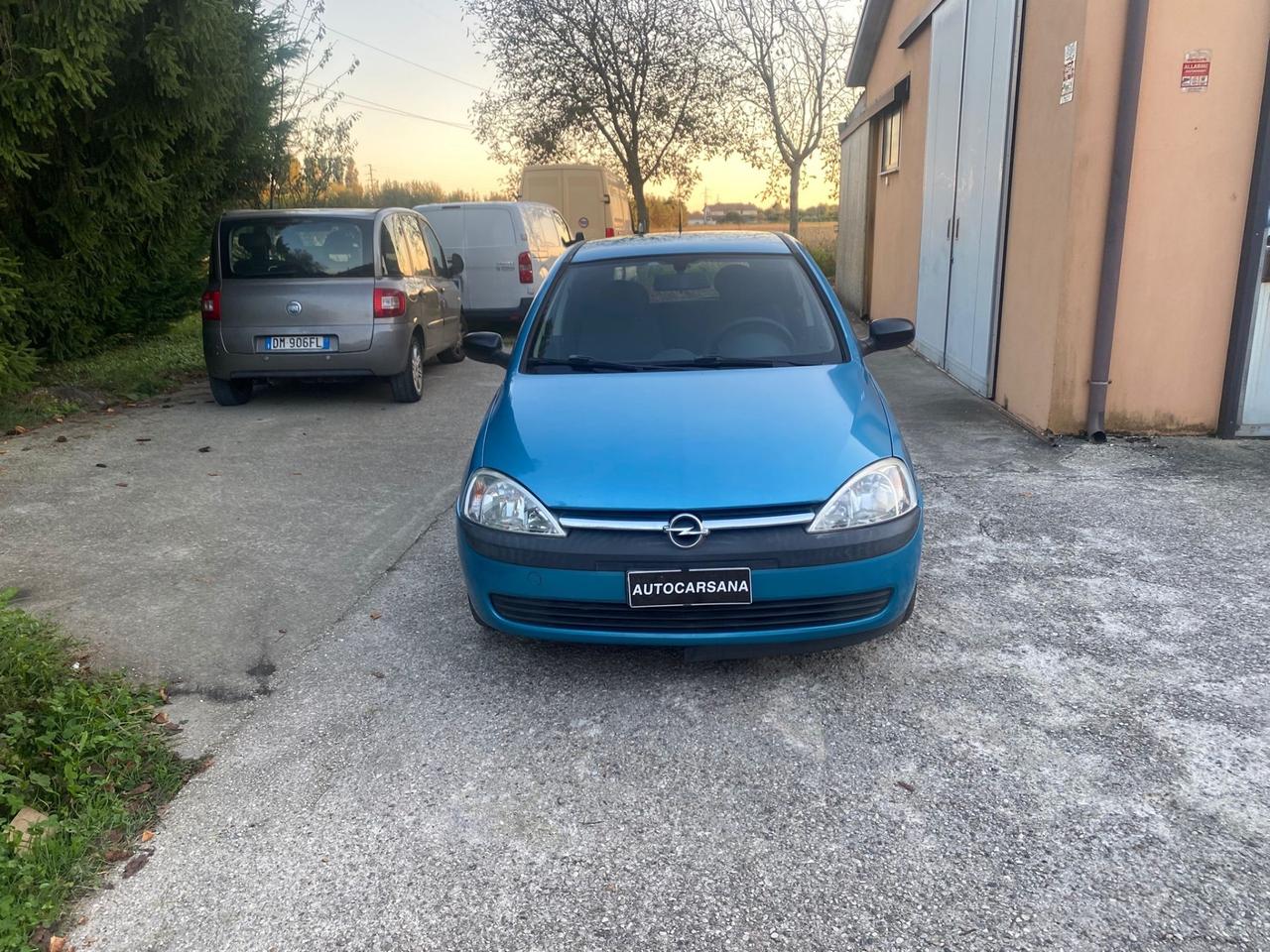 OPEL CORSA 1.7 DTI MOLTO BELLA E MOTORE INDISTRUTTIBILIE GUARDA
