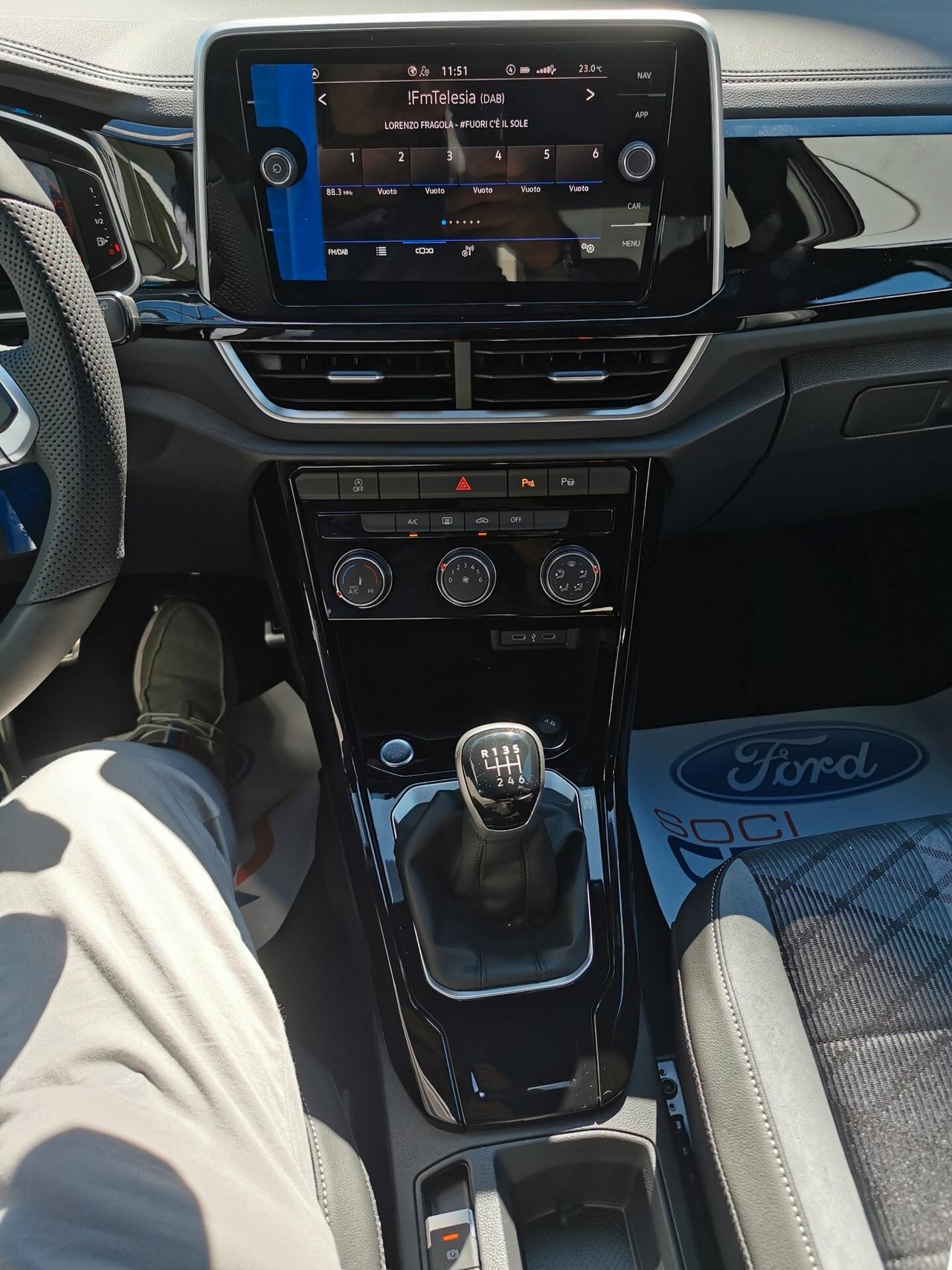 Volkswagen T-Roc 1.0 TSI 115cv R-Line