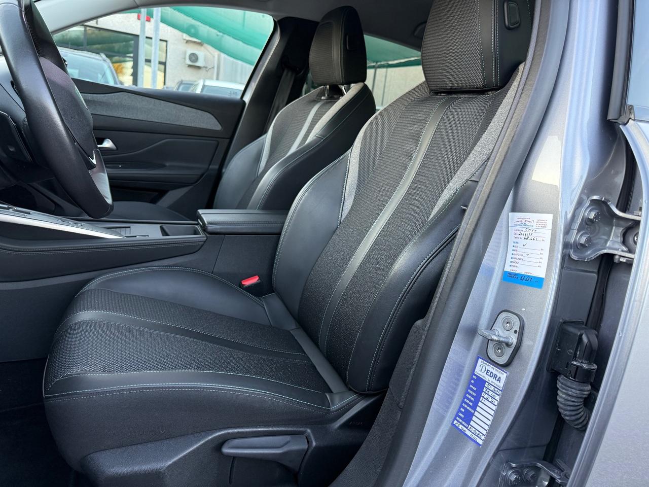 Peugeot 308 Berlina 1.5 130 Cv EAT8 Allure Pack