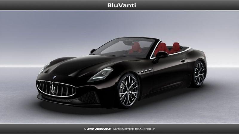 Maserati GranCabrio V6 490 CV AWD