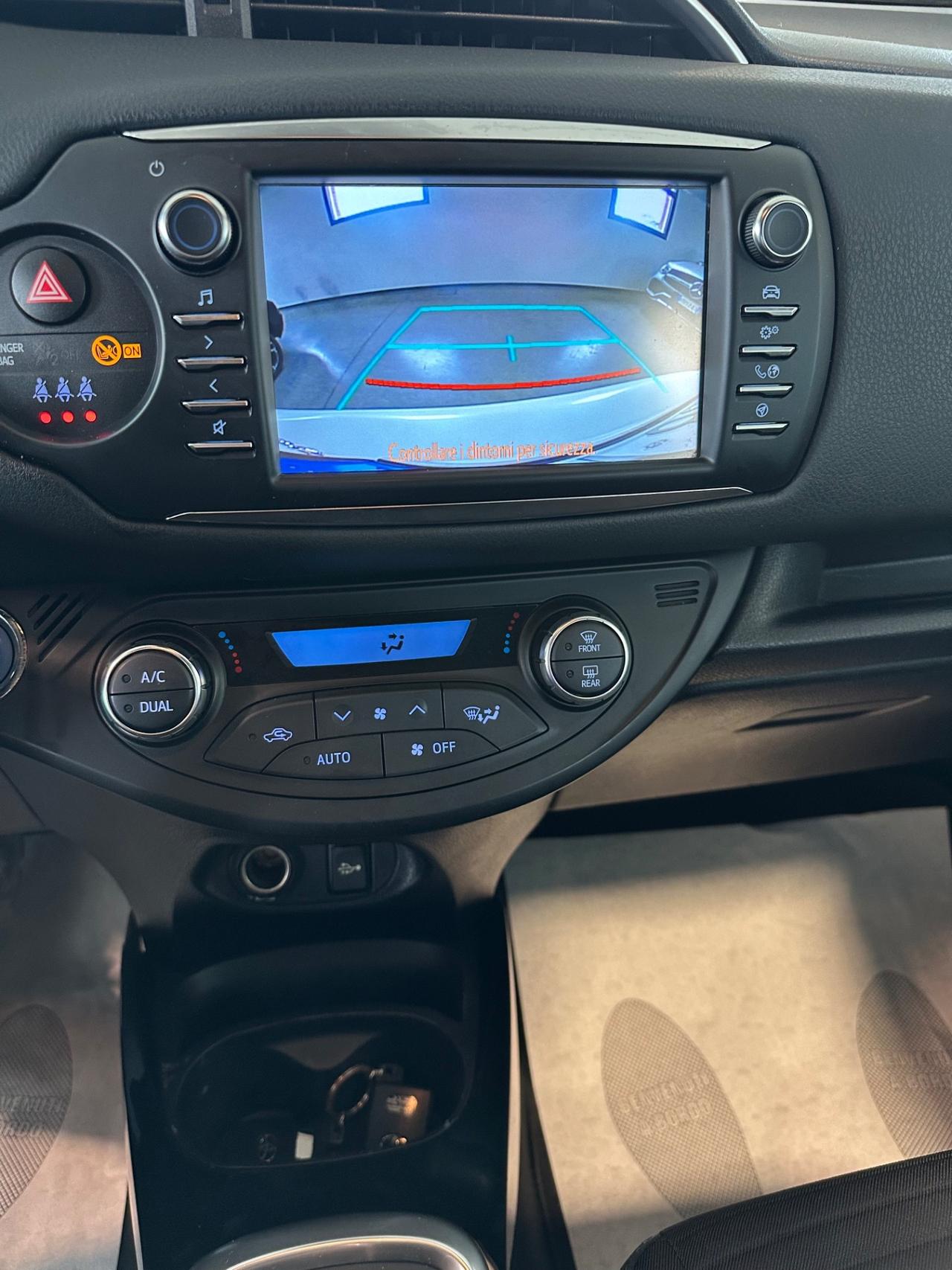Toyota Yaris 1.5 Hybrid 5 porte Active