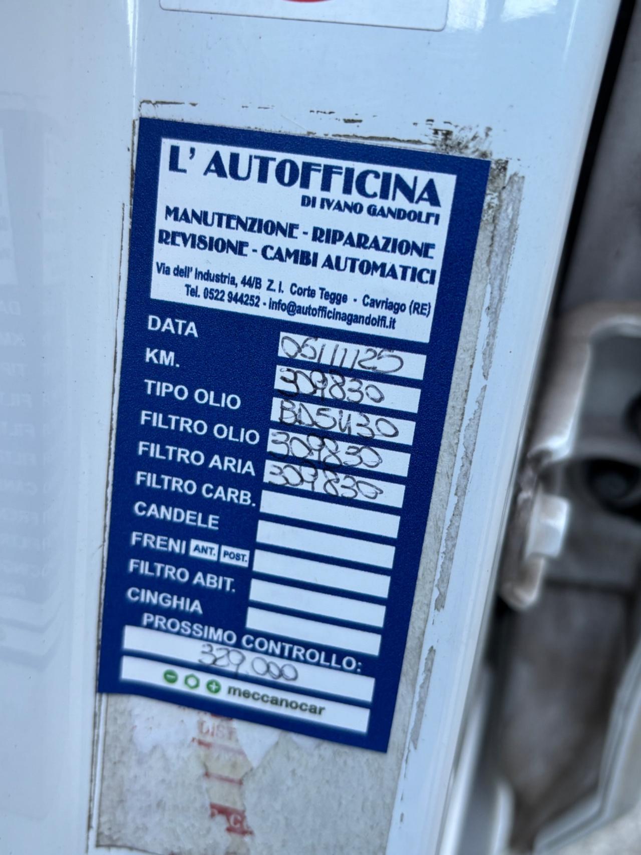 Toyota Yaris 1.4 D-4D 5 porte Lounge OK NEOPATENTATI